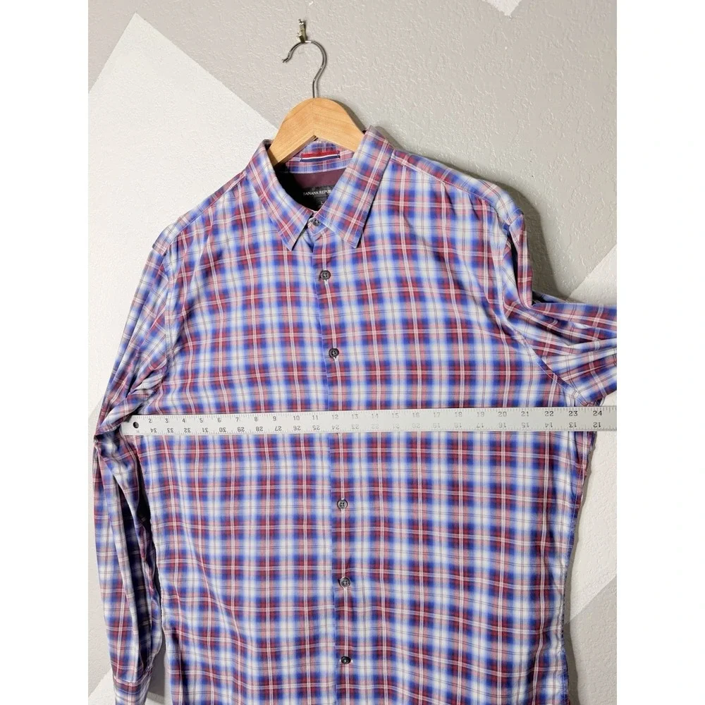 Banana Republic Mens Plaid Button Up Shirt Large Red Blue White Lightweight READ